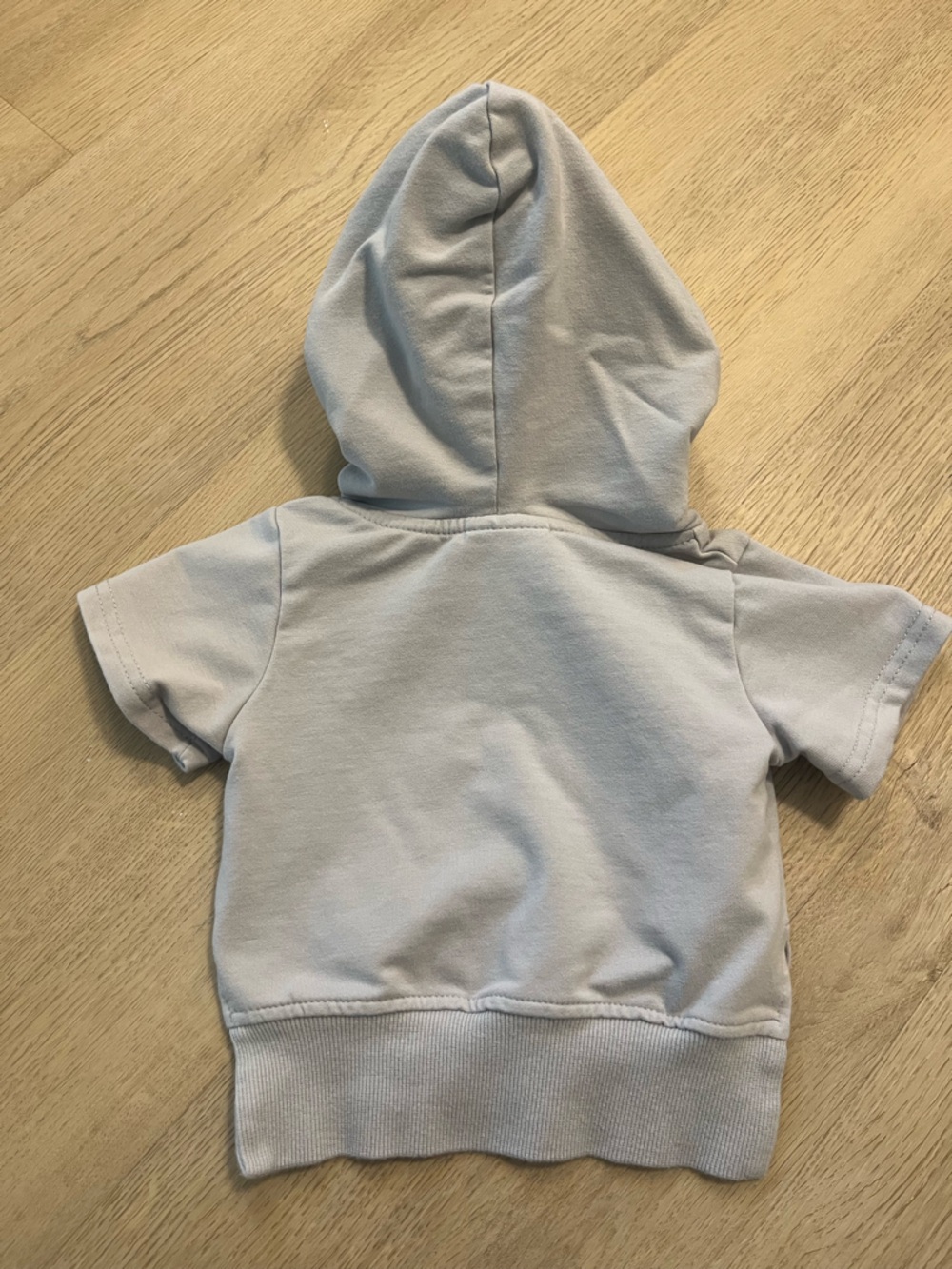 Little Bipsy Short Sleeve Hoodie Pullover - Picture 3 of 4